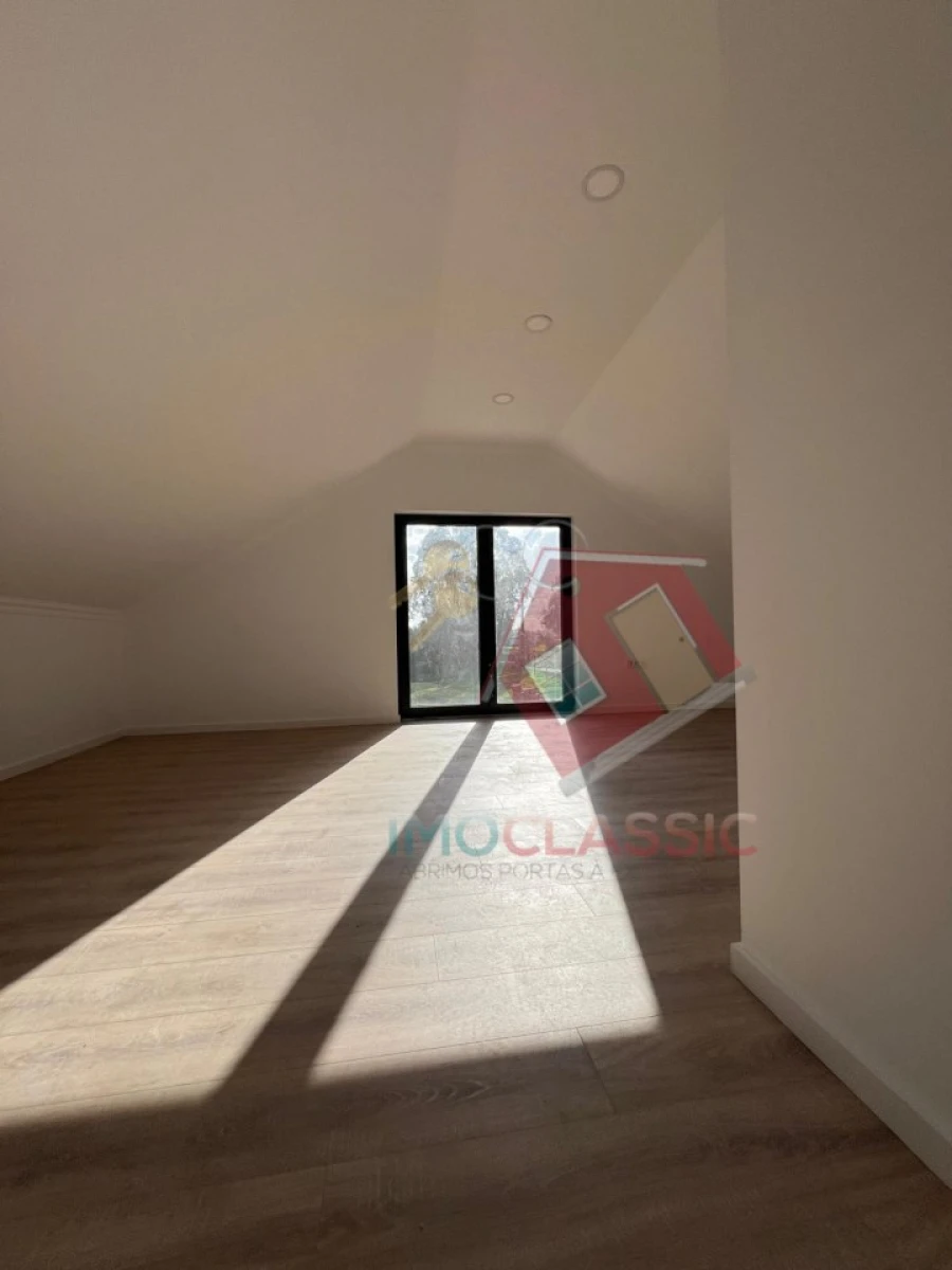 Moradia T3 para Venda em Pinhal Novo Foto 25