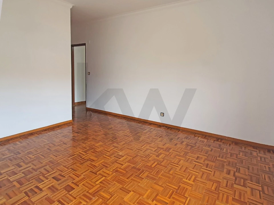 Apartamento T3 para Arrendamento em Almada, Cova da Piedade, Pragal e Cacilhas Foto 11