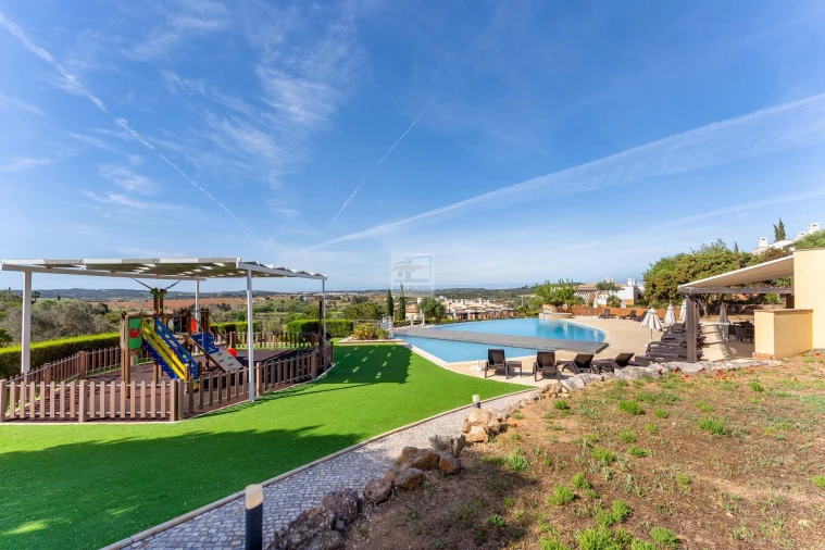 Apartamento T2 para Venda em Mexilhoeira Grande Foto 38