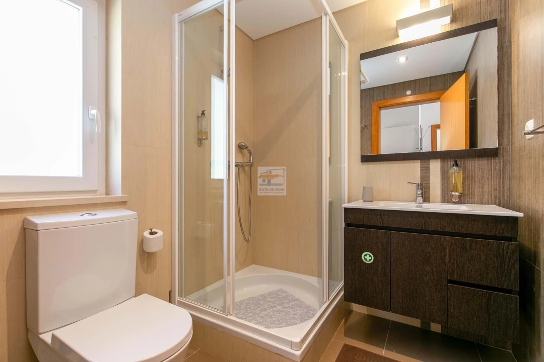 Apartamento T2 para Venda em Mexilhoeira Grande Foto 30