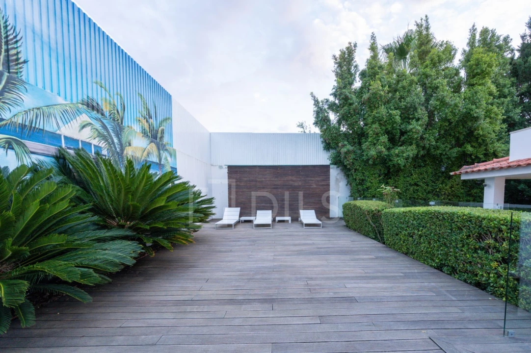 Moradia T4 para Venda em Alcabideche Foto 3