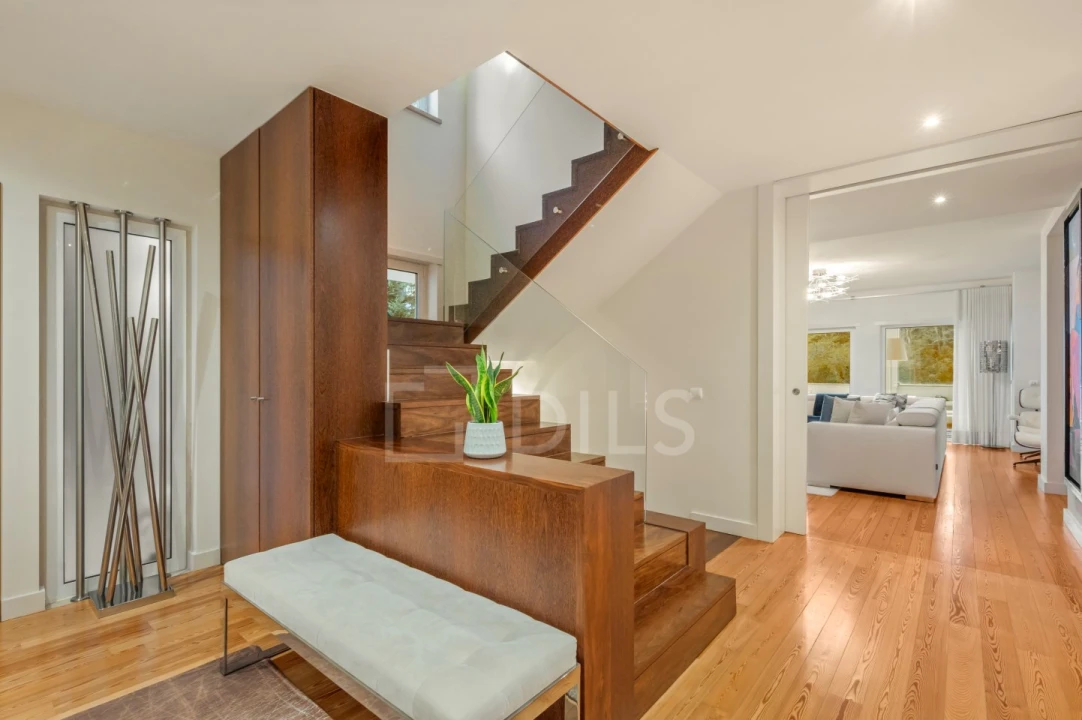 Moradia T4 para Venda em Alcabideche Foto 11