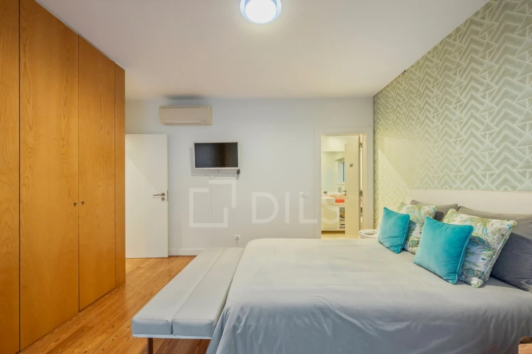 Moradia T4 para Venda em Alcabideche Foto 18