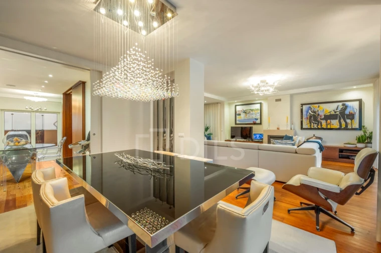 Moradia T4 para Venda em Alcabideche Foto 13