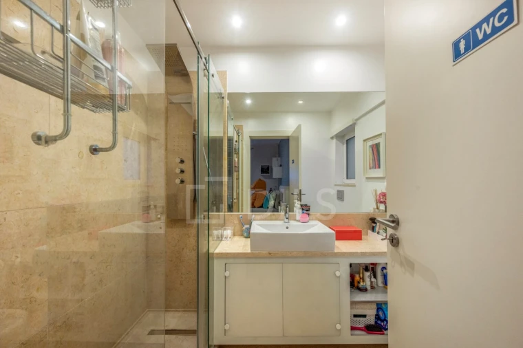 Moradia T4 para Venda em Alcabideche Foto 19