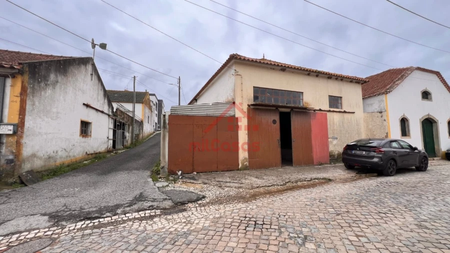 Armazém para Venda em Aldeia Galega da Merceana e Aldeia Gavinha Foto 1