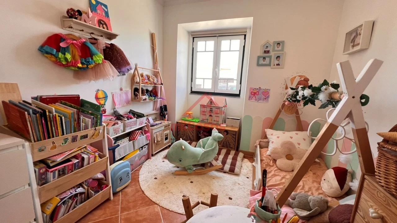 Moradia T2 para Venda em São Pedro da Cadeira Foto 10