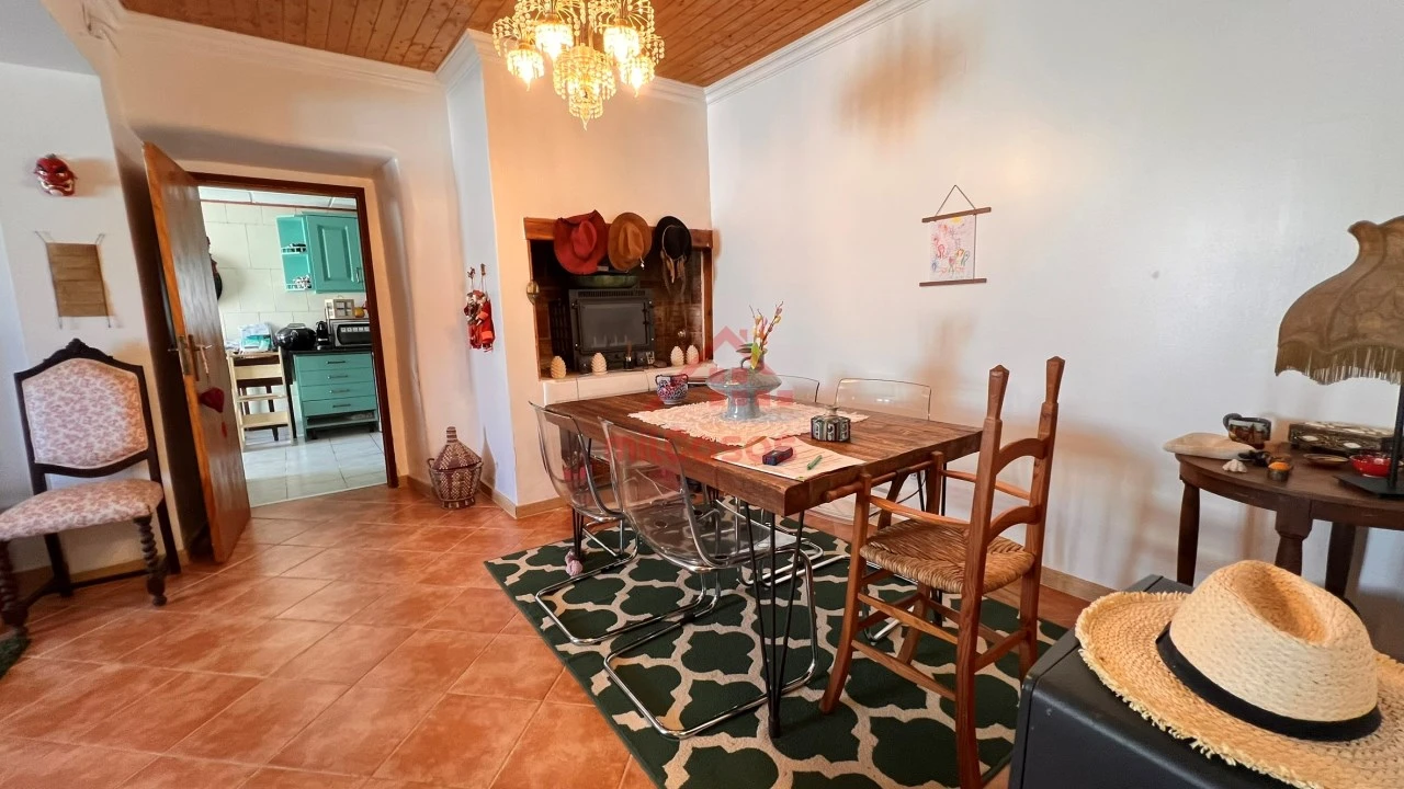 Moradia T2 para Venda em São Pedro da Cadeira Foto 13