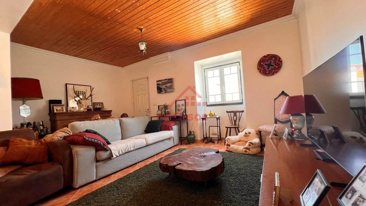 Moradia T2 para Venda em São Pedro da Cadeira Foto 16