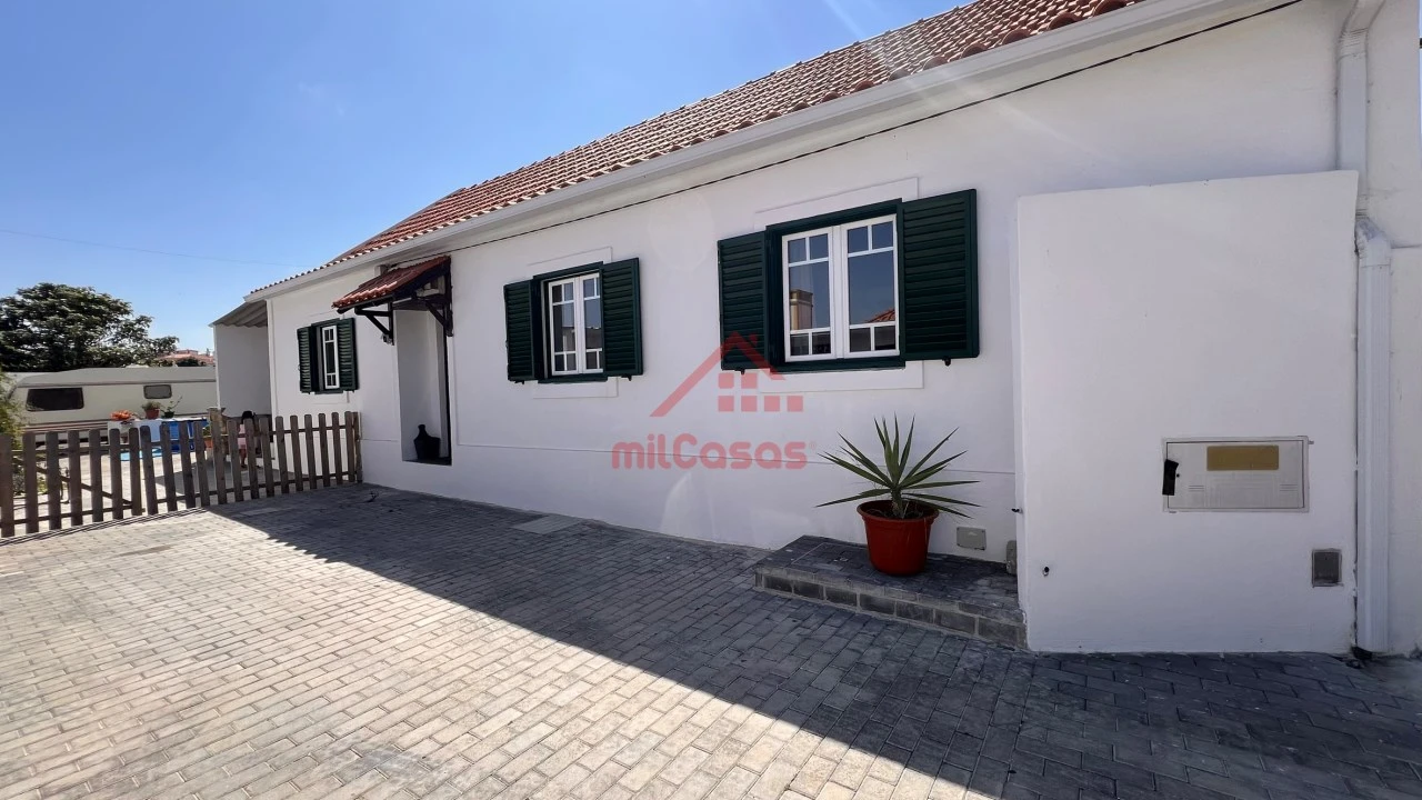 Moradia T2 para Venda em São Pedro da Cadeira Foto 24