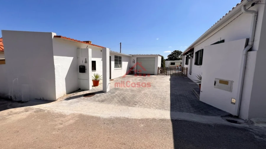 Moradia T2 para Venda em São Pedro da Cadeira Foto 4