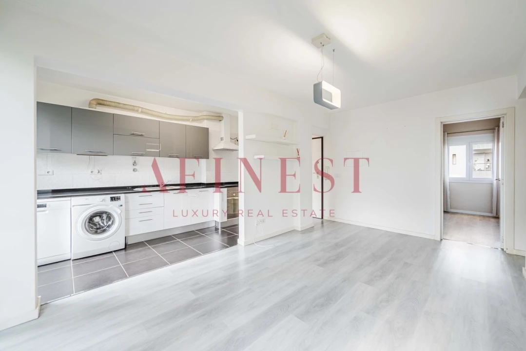 Apartamento T4 para Arrendamento em Alfragide Foto 2