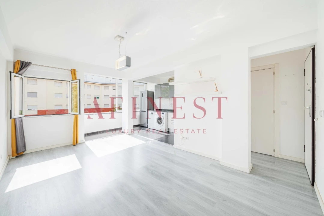 Apartamento T4 para Arrendamento em Alfragide Foto 17