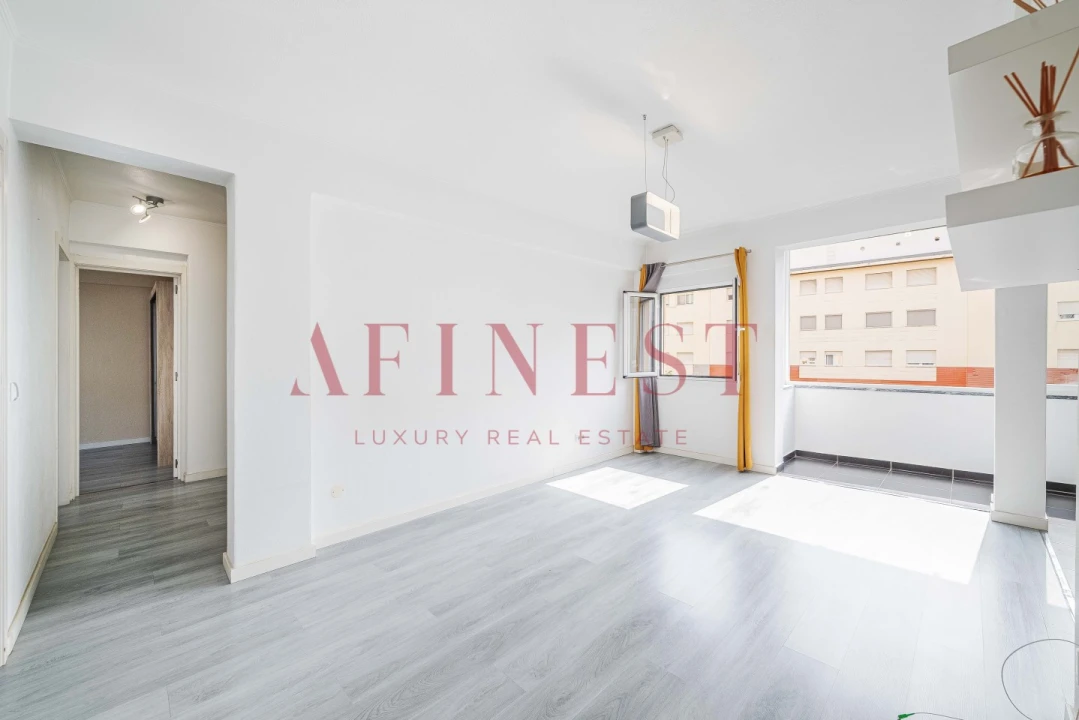 Apartamento T4 para Arrendamento em Alfragide Foto 19