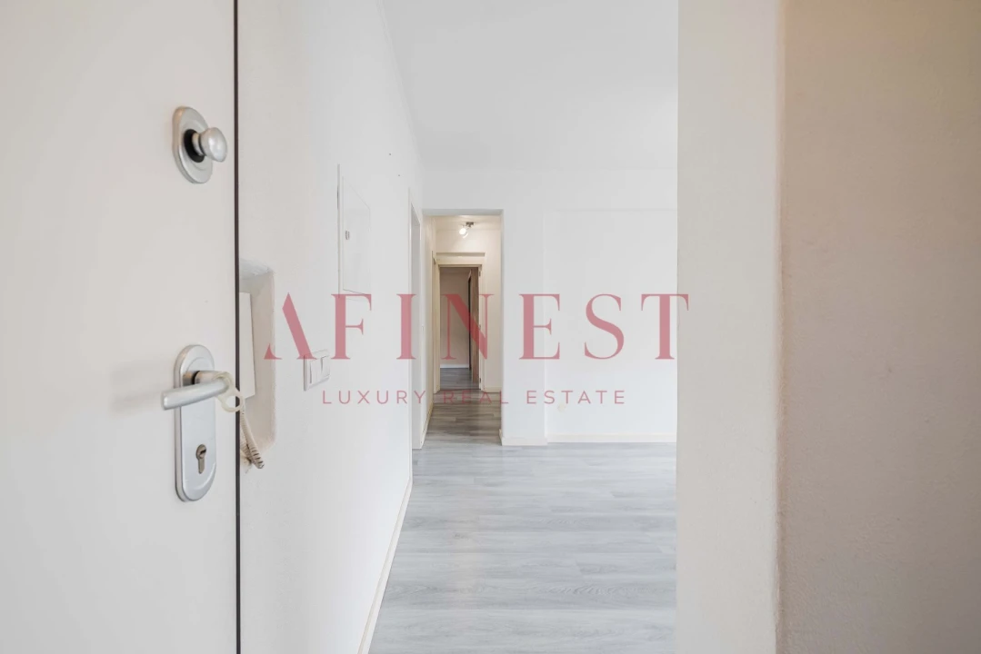 Apartamento T4 para Arrendamento em Alfragide Foto 26