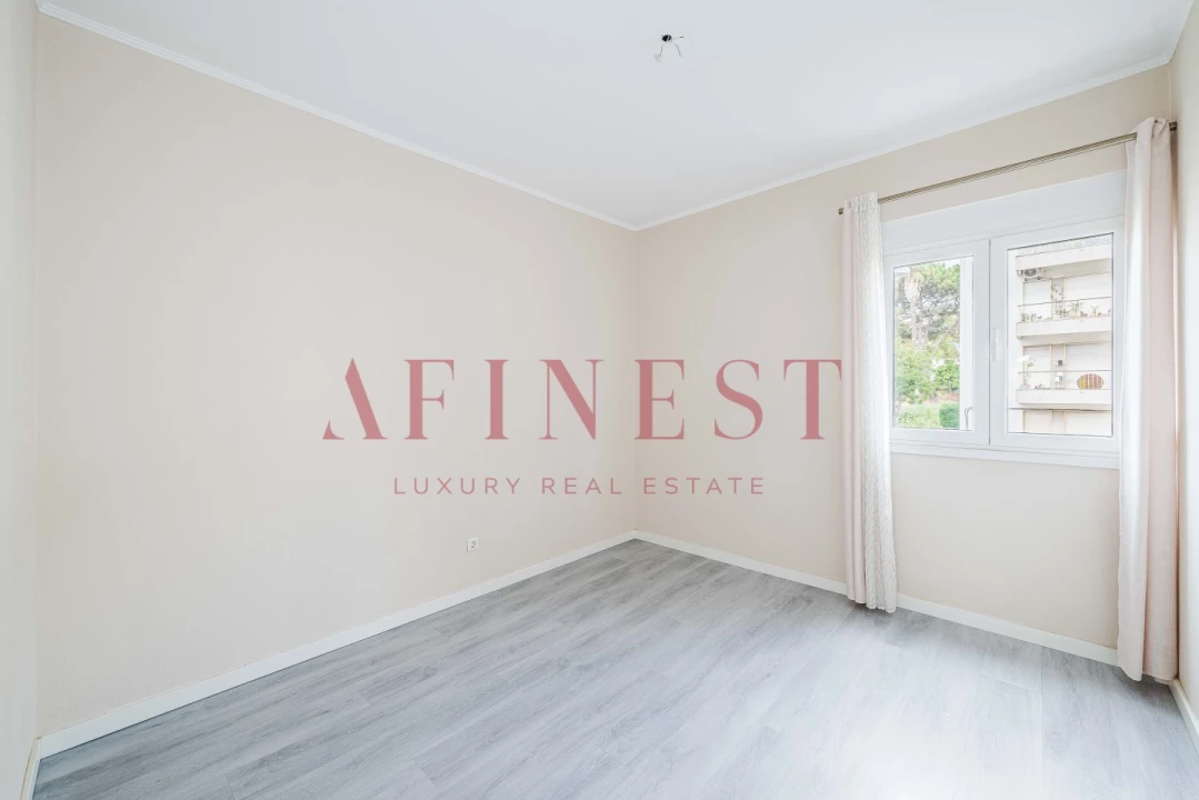 Apartamento T4 para Arrendamento em Alfragide Foto 27