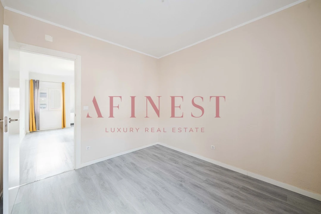 Apartamento T4 para Arrendamento em Alfragide Foto 28