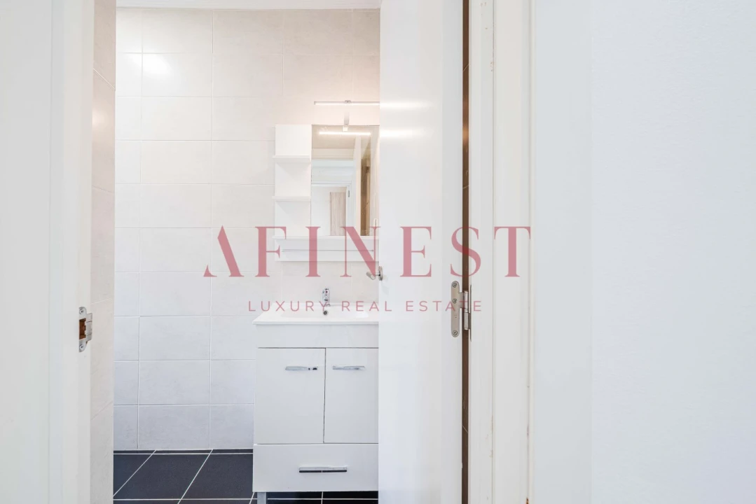 Apartamento T4 para Arrendamento em Alfragide Foto 46