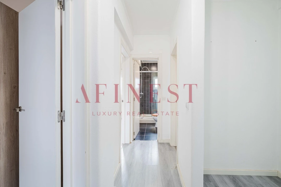 Apartamento T4 para Arrendamento em Alfragide Foto 52