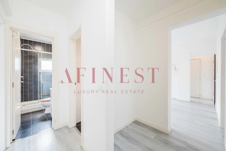 Apartamento T4 para Arrendamento em Alfragide Foto 51