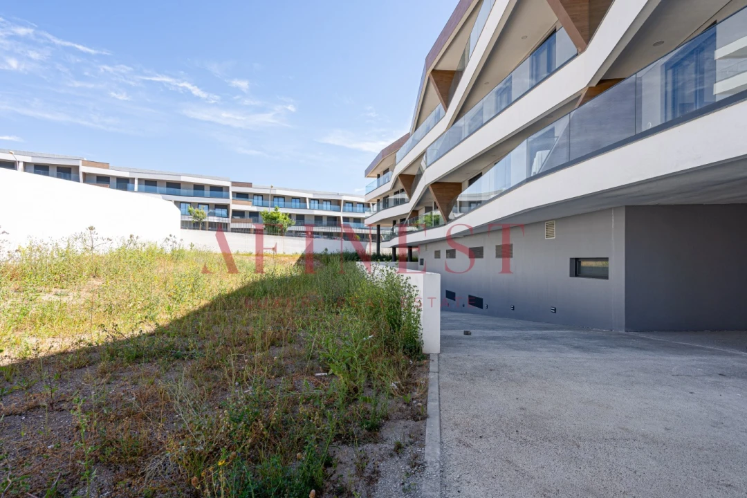 Apartamento T2 para Venda em Venteira Foto 22