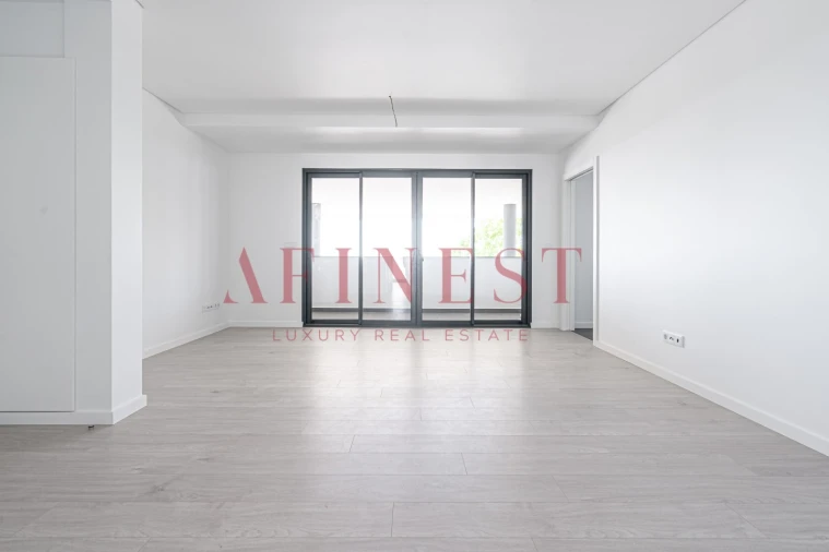 Apartamento T2 para Venda em Venteira Foto 6