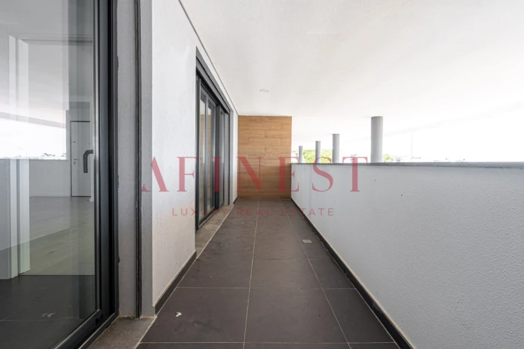 Apartamento T2 para Venda em Venteira Foto 9