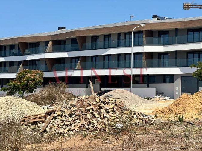 Apartamento T2 para Venda em Venteira Foto 24