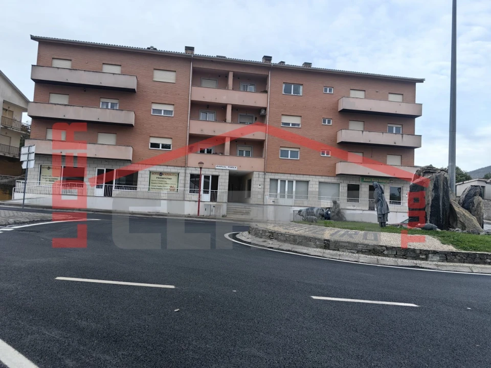 Apartamento T2 para Venda em Vinhais Foto 2