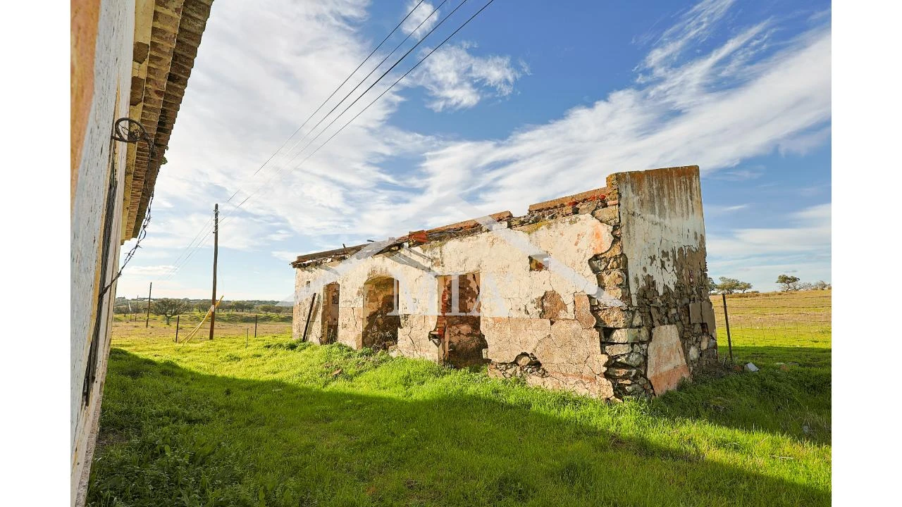 Moradia T2 para Venda em Barrancos Foto 22