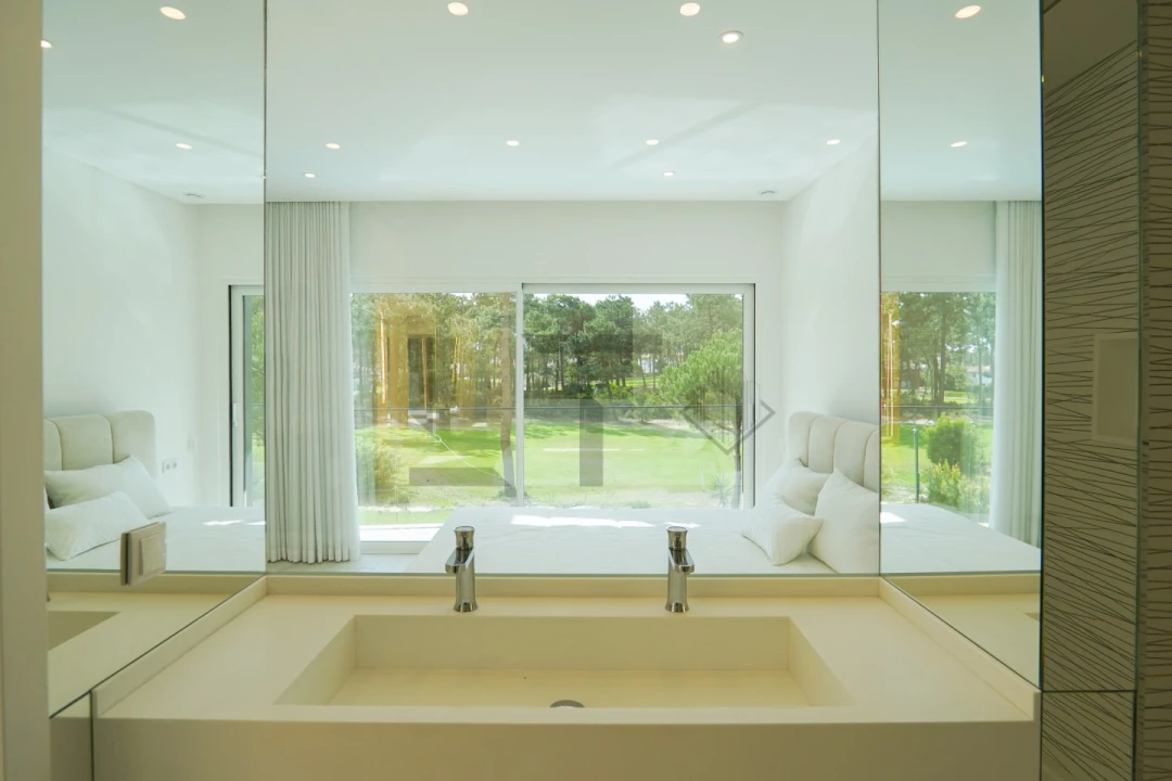 Moradia T4 para Arrendamento em Charneca de Caparica e Sobreda Foto 53