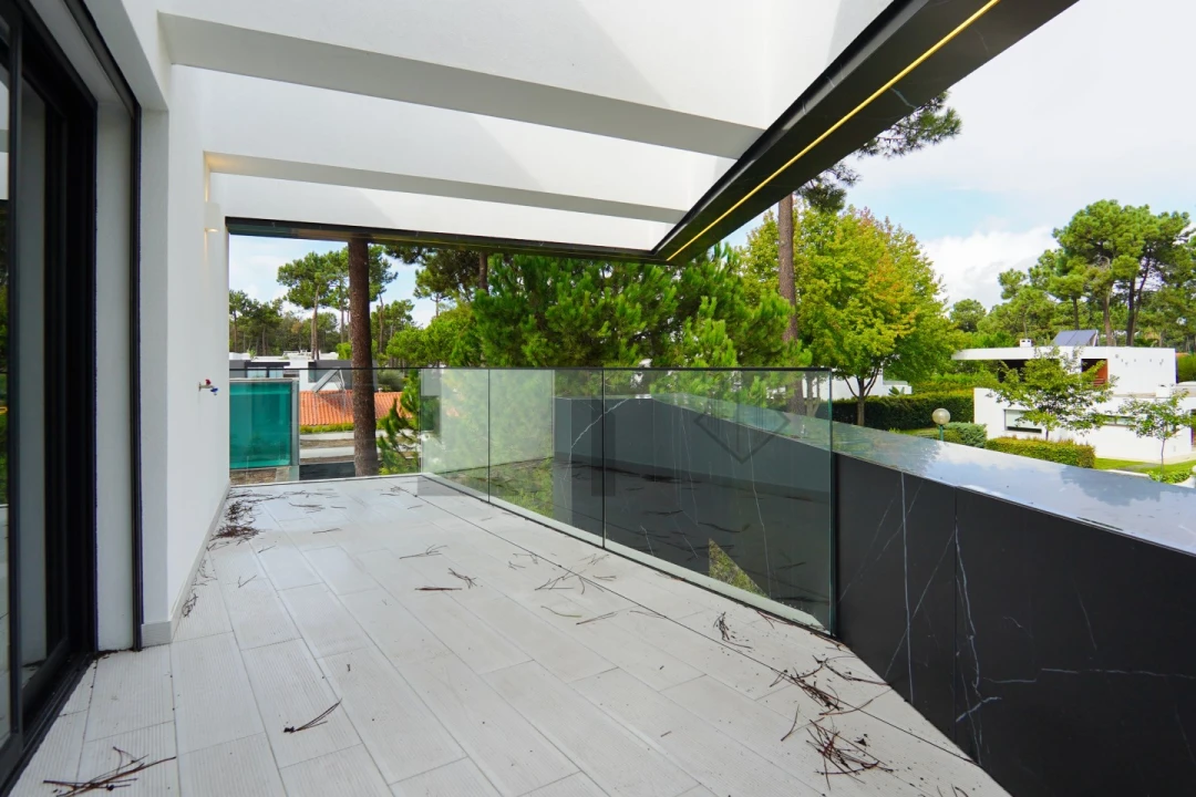 Moradia T4 para Arrendamento em Charneca de Caparica e Sobreda Foto 60