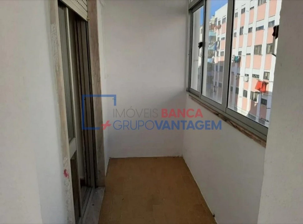 Apartamento T2 para Venda em Cacém e São Marcos Foto 3