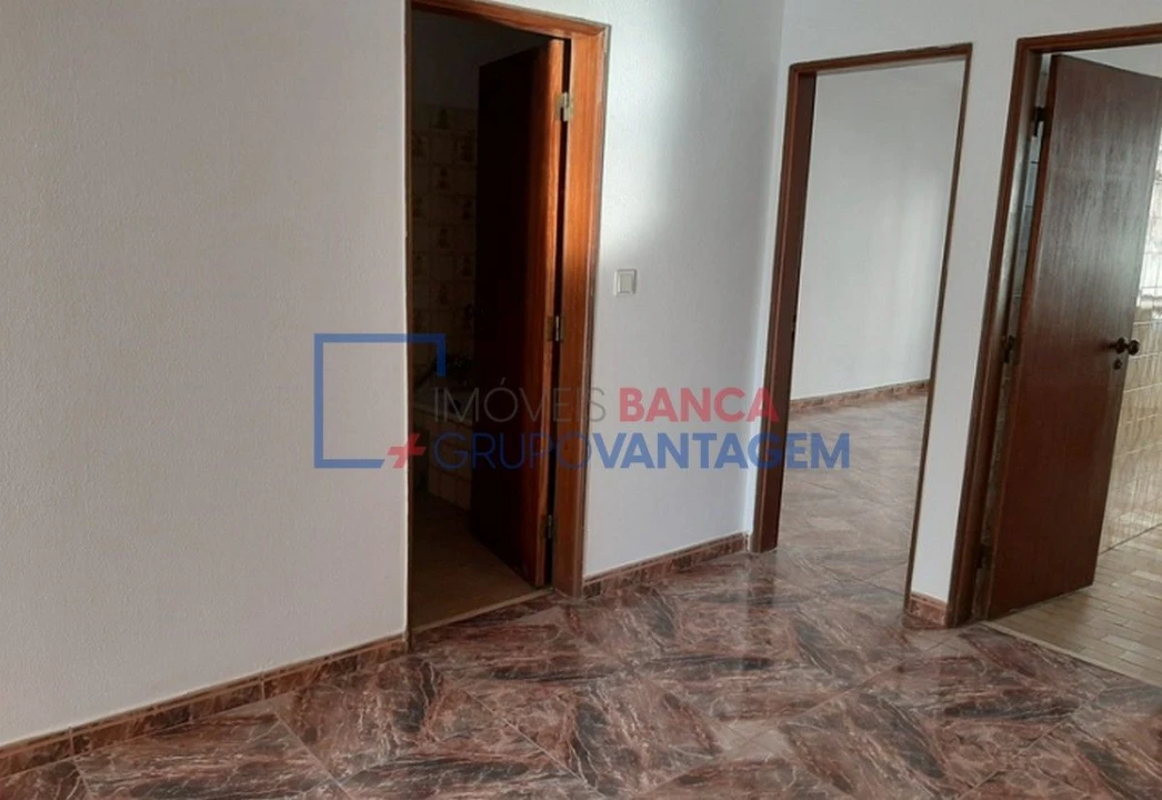 Apartamento T2 para Venda em Cacém e São Marcos Foto 4