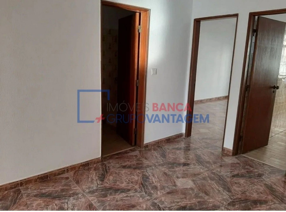 Apartamento T2 para Venda em Cacém e São Marcos Foto 13