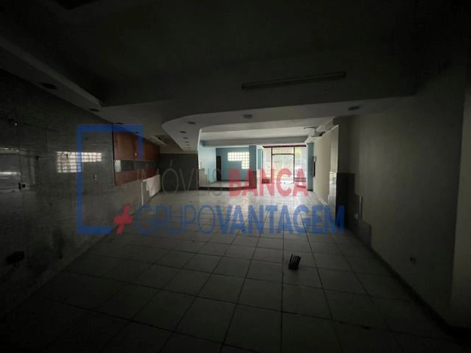 Loja para Venda em Candoso Santiago e Mascotelos Foto 11