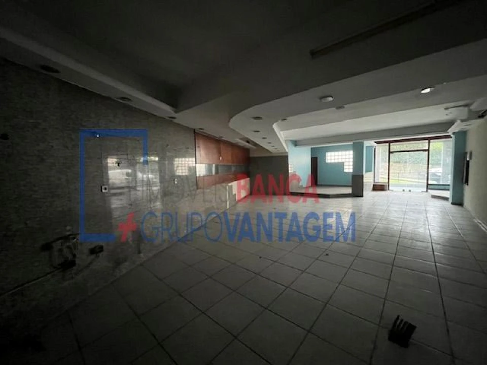 Loja para Venda em Candoso Santiago e Mascotelos Foto 12