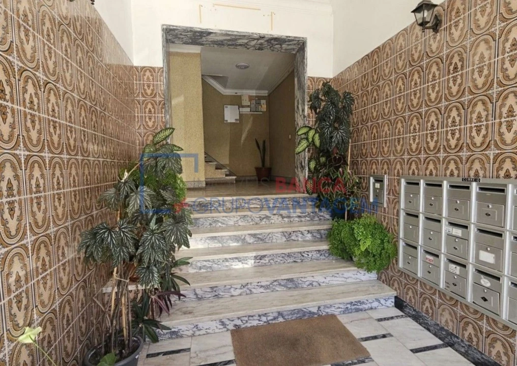 Apartamento T2 para Venda em Algueirão-Mem Martins Foto 4