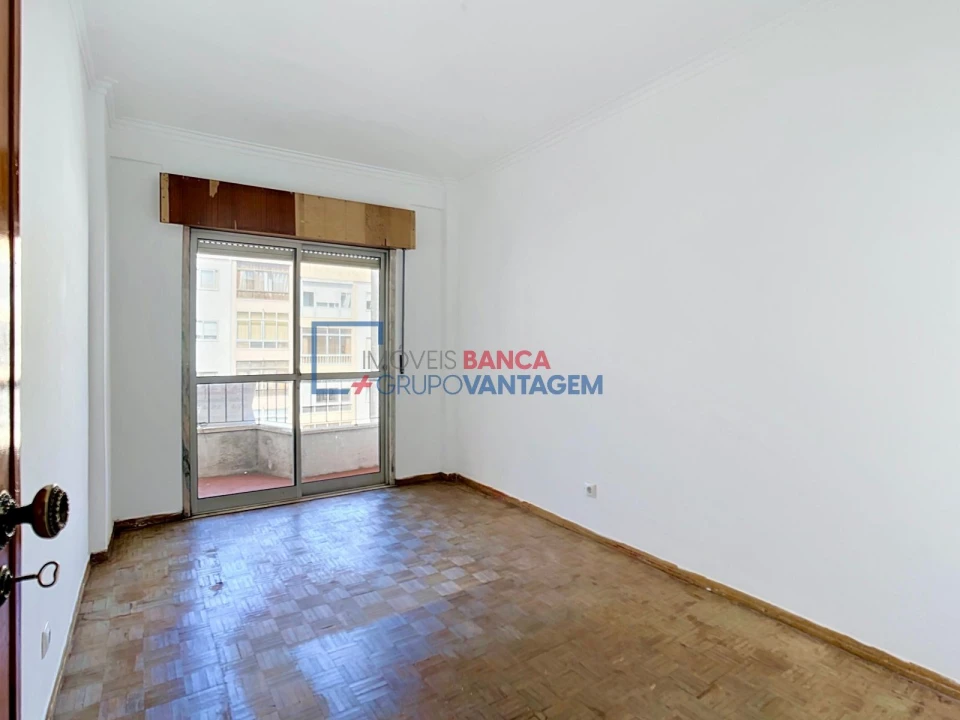 Apartamento T3 para Venda em Queluz e Belas Foto 9