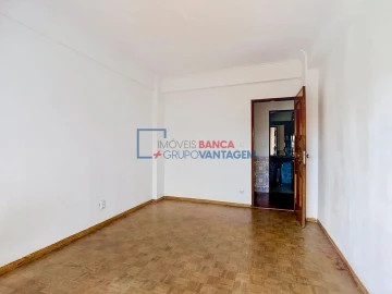 Apartamento T3 para Venda em Queluz e Belas
