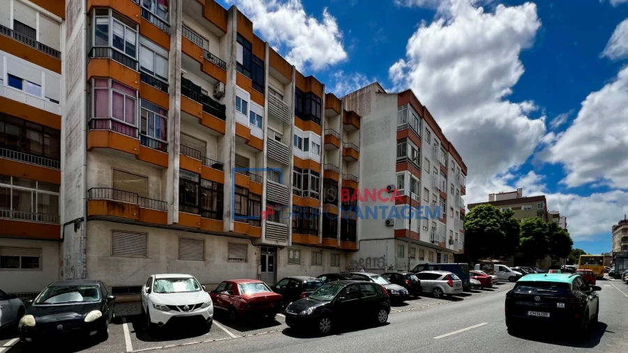 Apartamento T3 para Venda em Queluz e Belas Foto 22