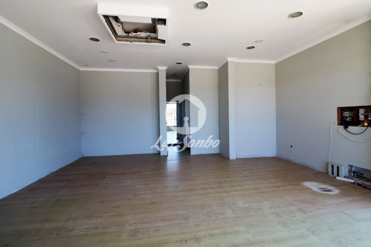 Loja para Arrendamento em Esmoriz Foto 1