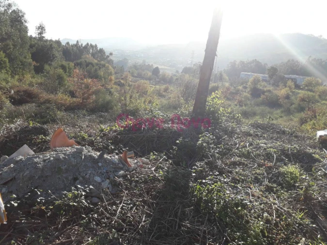 Terreno Misto para Venda em Luzim e Vila Cova Foto 2