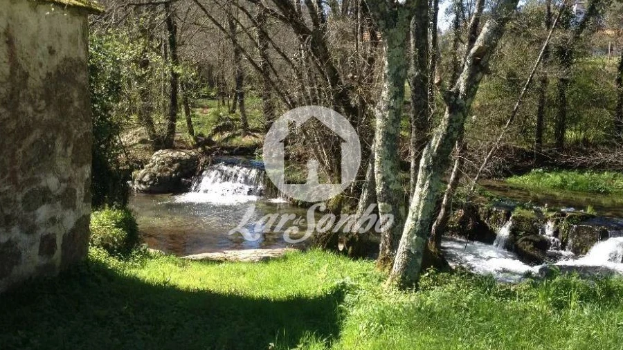 Moradia T3 para Venda em Monte Córdova