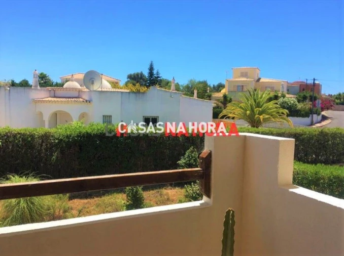 Moradia T4 para Venda em Alvor Foto 8