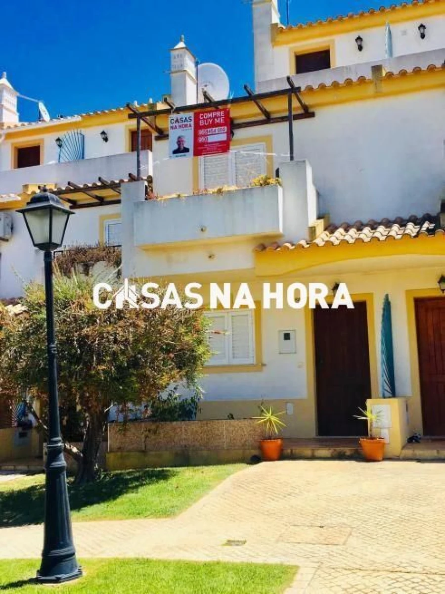 Moradia T4 para Venda em Alvor Foto 10