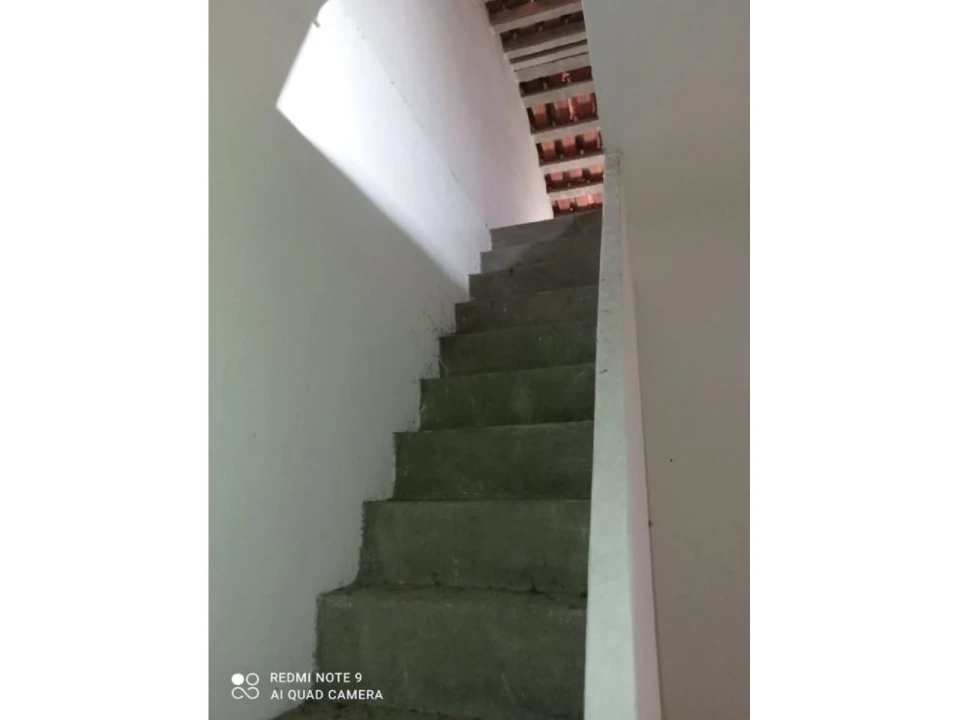 Loja para Venda em Foros de Arrão Foto 13