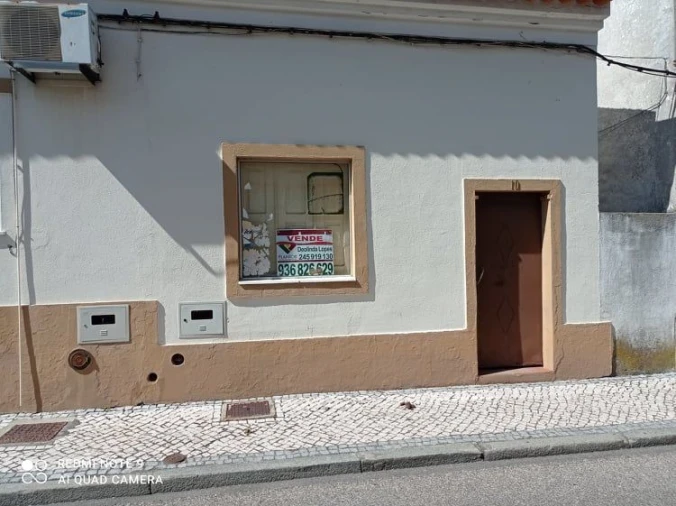 Loja para Venda em Foros de Arrão Foto 1