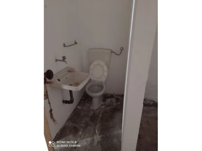 Loja para Venda em Foros de Arrão Foto 11