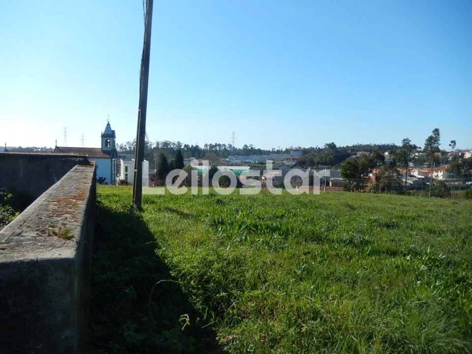 Terreno Misto para Venda em Arcozelo Foto 2